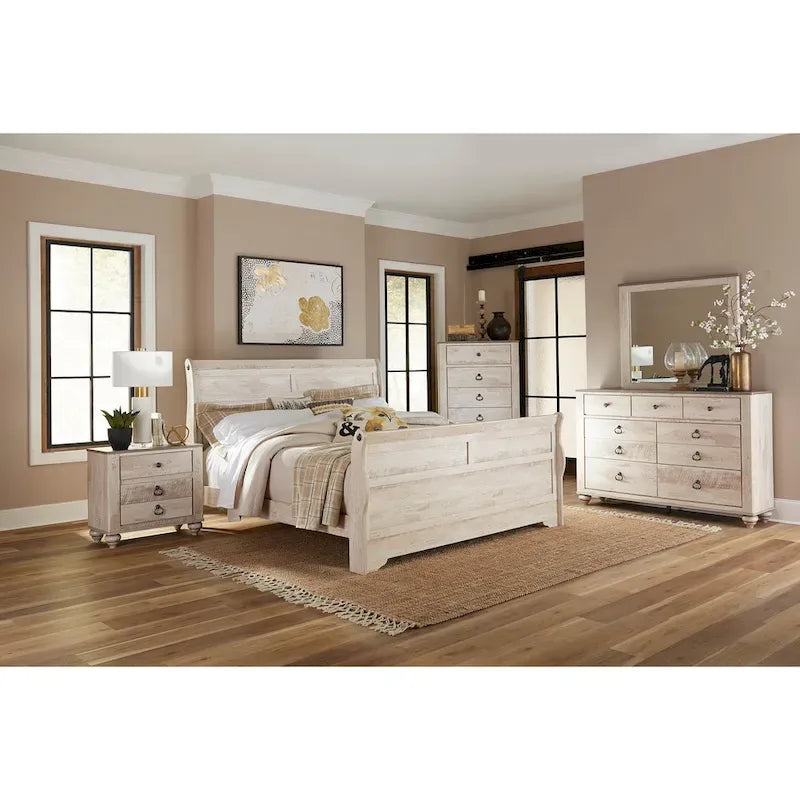 Chambre à coucher Imerland au fini blanc délavé contemporain avec lit traîneau, commode, miroir, table de chevet, chiffonnier