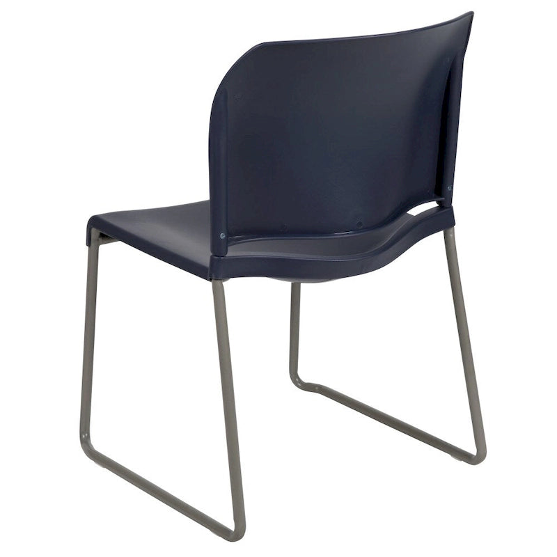 Chaise empilable ergonomique à dossier plein avec piétement luge thermolaqué, capacité de 399 kg