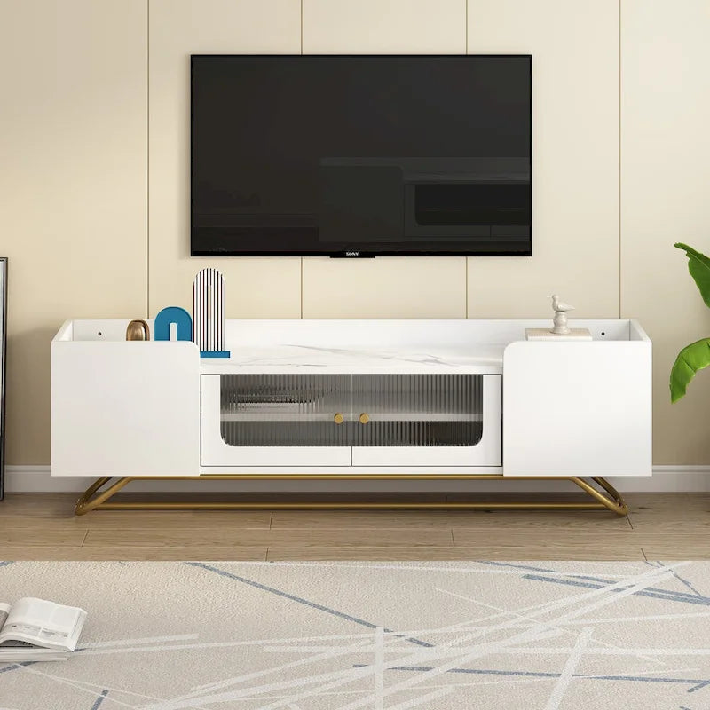 Meuble TV avec verre cannelé, meuble TV pour téléviseurs jusqu'à 70 pouces, console TV avec plateau en faux marbre et base en métal doré
